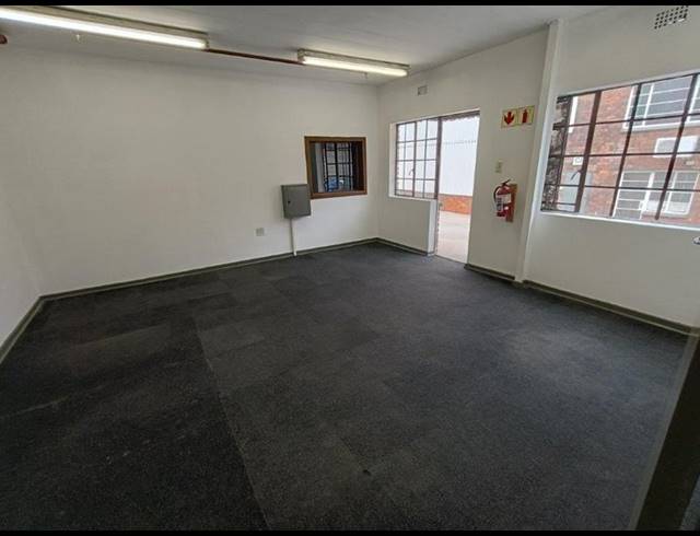 INDUSTRIAL PROPERTY TO RENT IN ROBERTVILLE